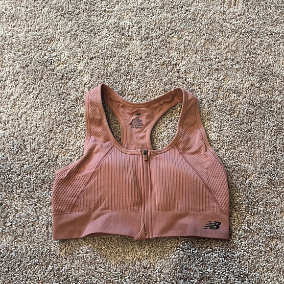 New Balance - Picture 1 of 1